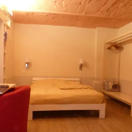 Badia Apartment *